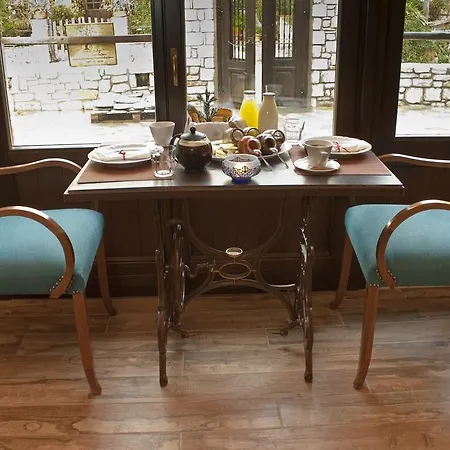 4 Seasons In Maison d'hôtes Vizitsa