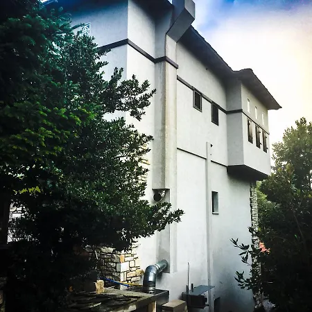 4 Seasons In Vizitsa